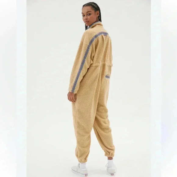 Urban Outfitters Women's One Piece Small Tan Pockets Polyester Pajamas Costume S - Picture 11 of 12
